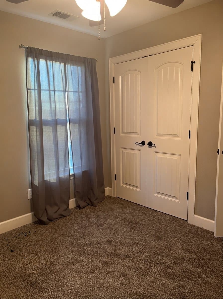 Prairie Grove House: 201 Kate Smith St
