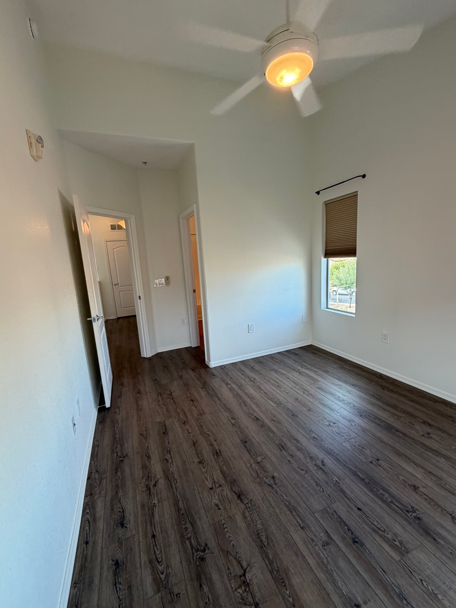 Gilbert Townhome: 240 W Juniper Ave