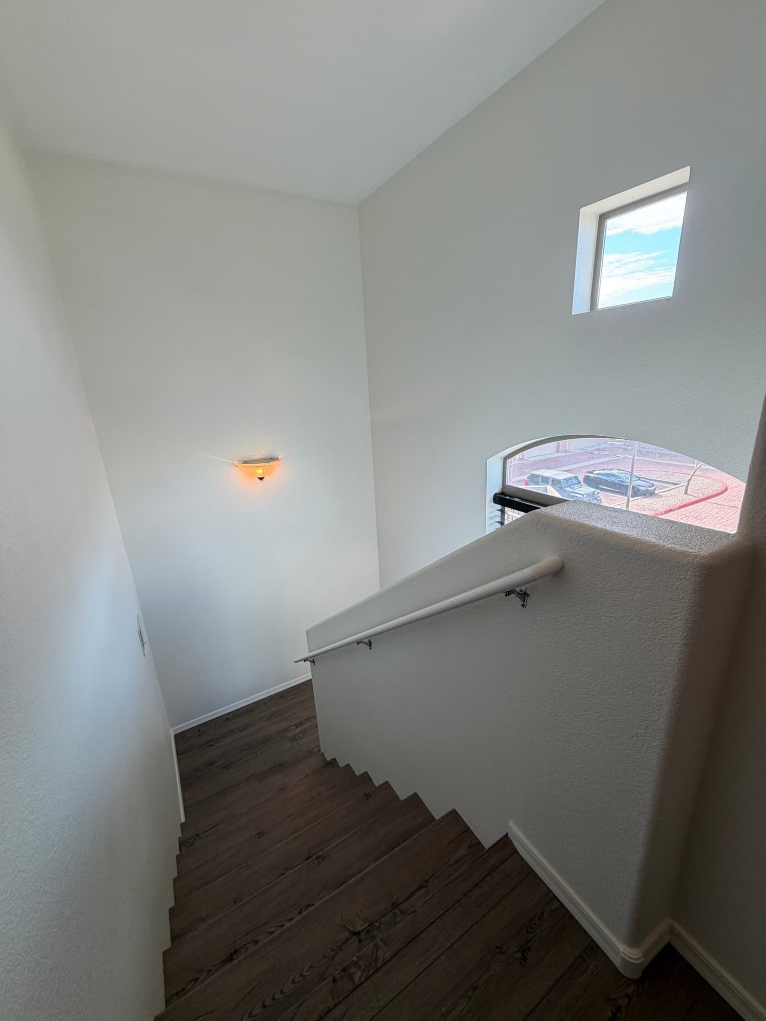 Gilbert Townhome: 240 W Juniper Ave