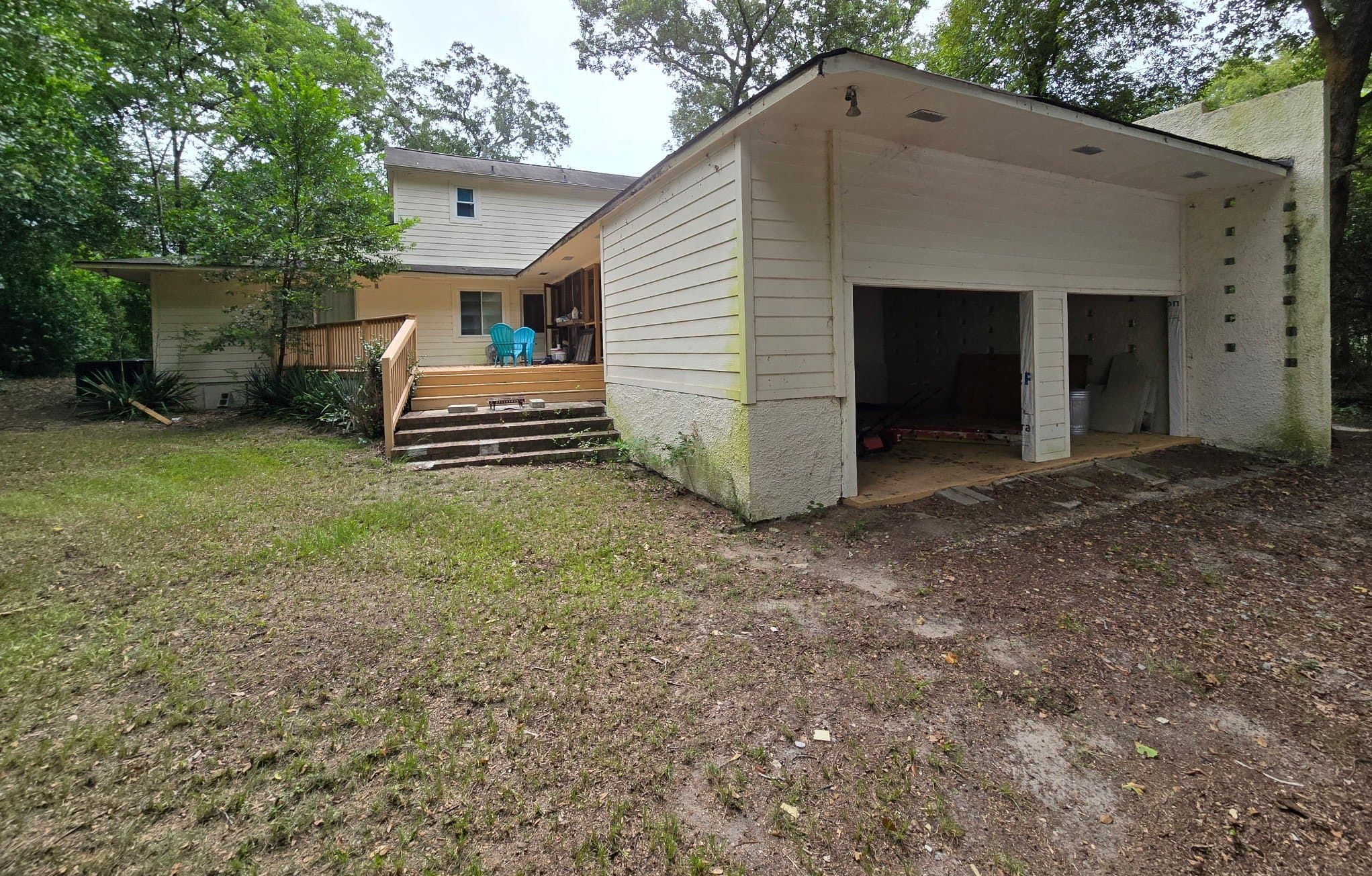 Wedgefield House: 6145 Yorkridge Dr
