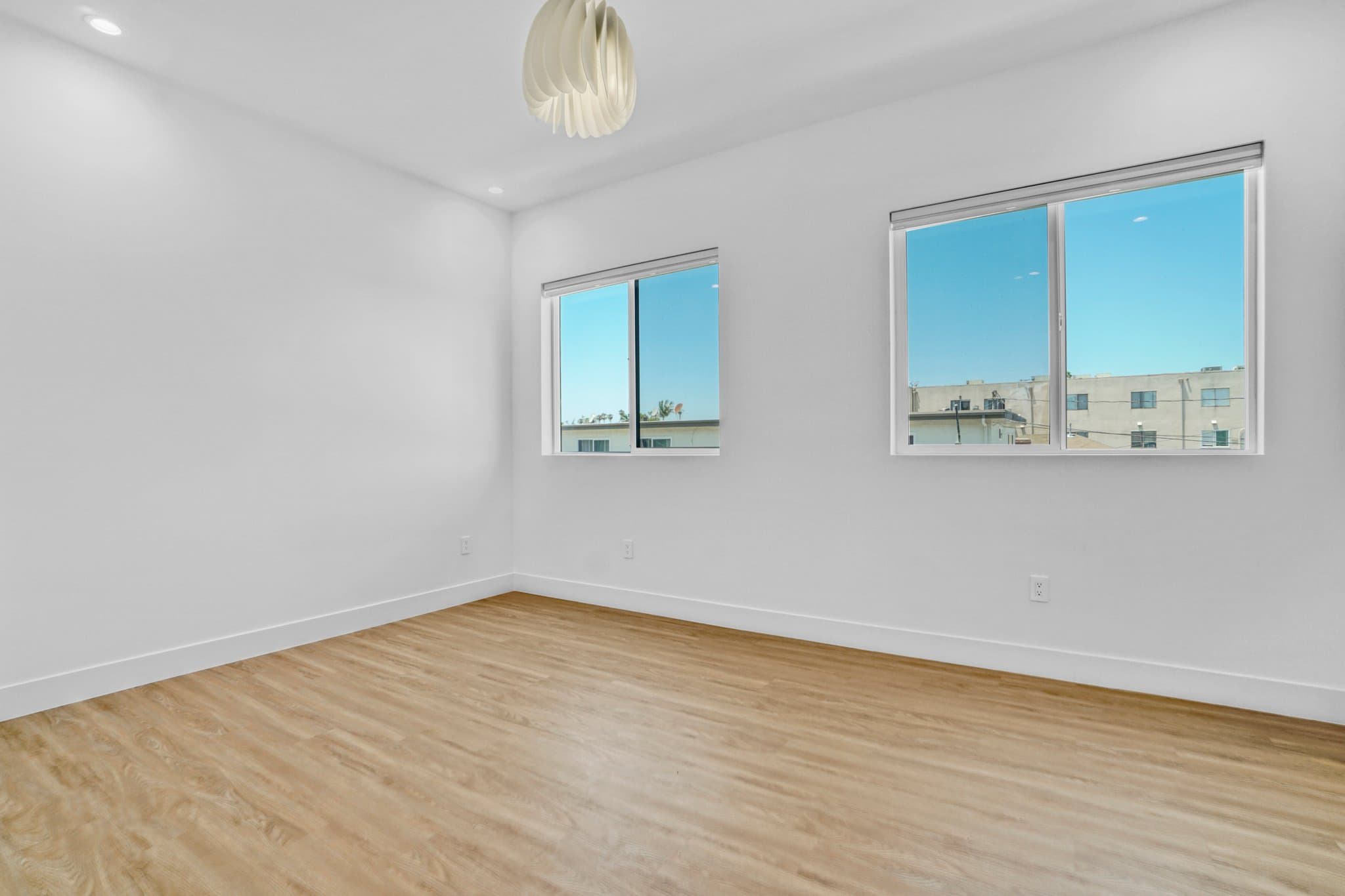 Culver City Single Room: 4800-4802 S. Slauson