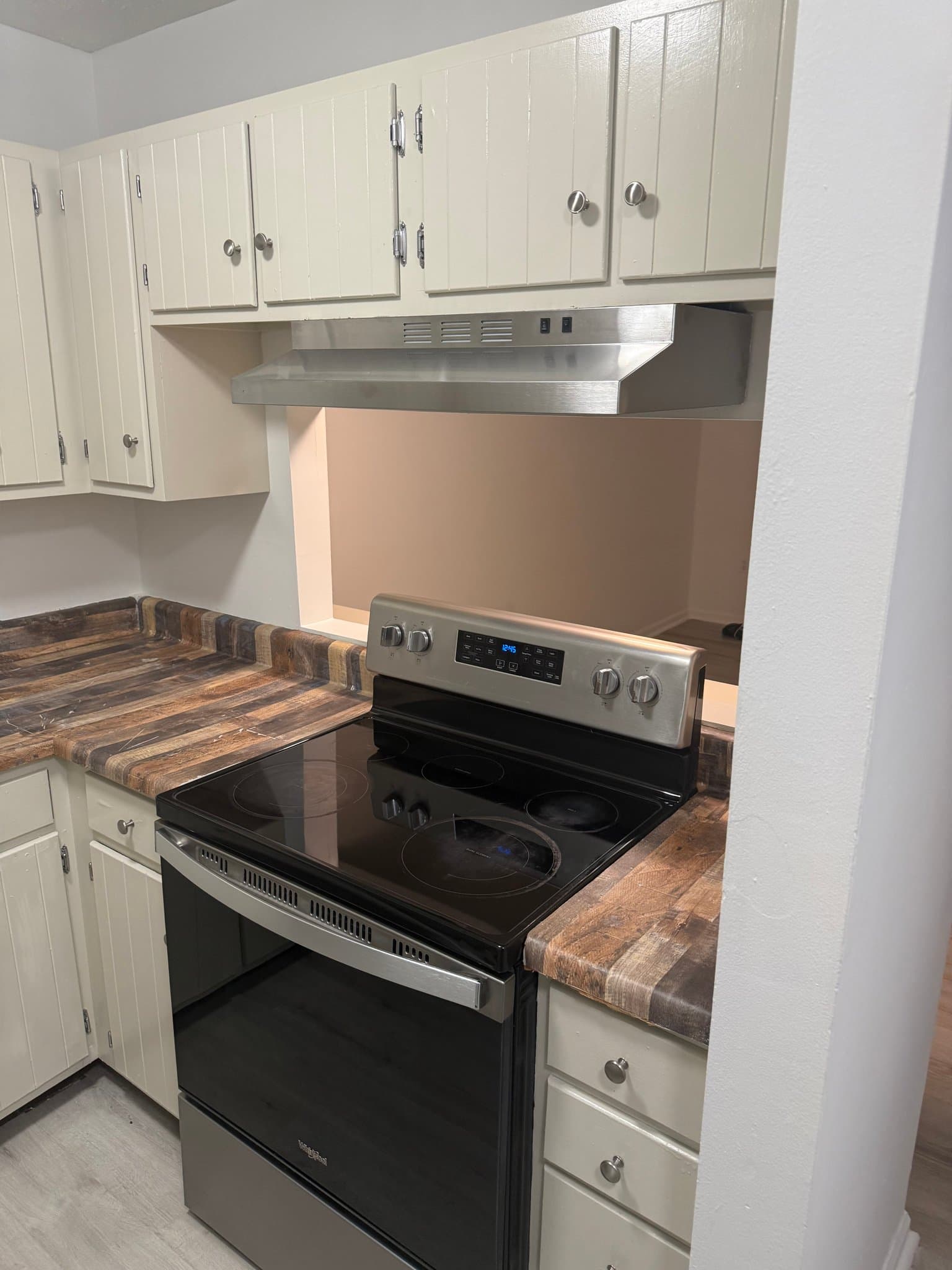 Newport News Townhome: 42 Betty Lee Pl