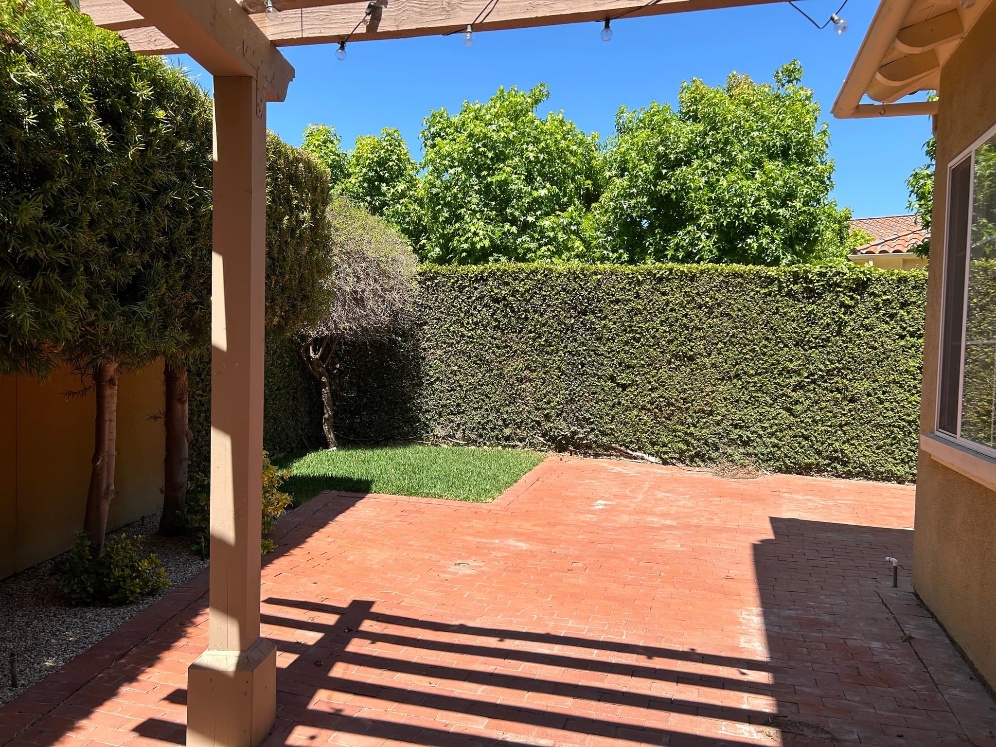Camarillo House: 1138 Corte Riviera