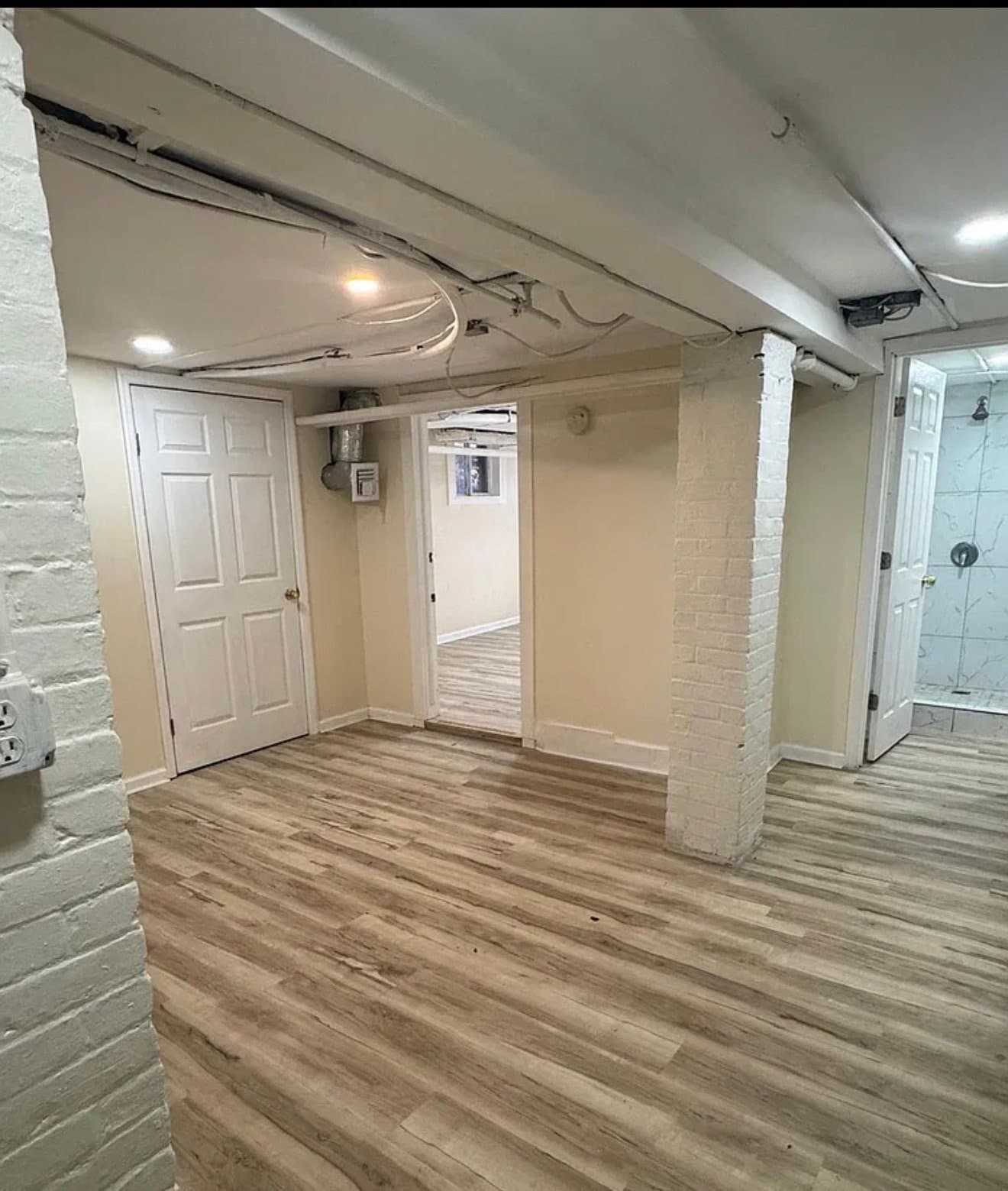 Jersey City House: 68 Van Reipen Ave