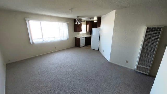 Hawthorne Apartment: 4040 W. 130th Street