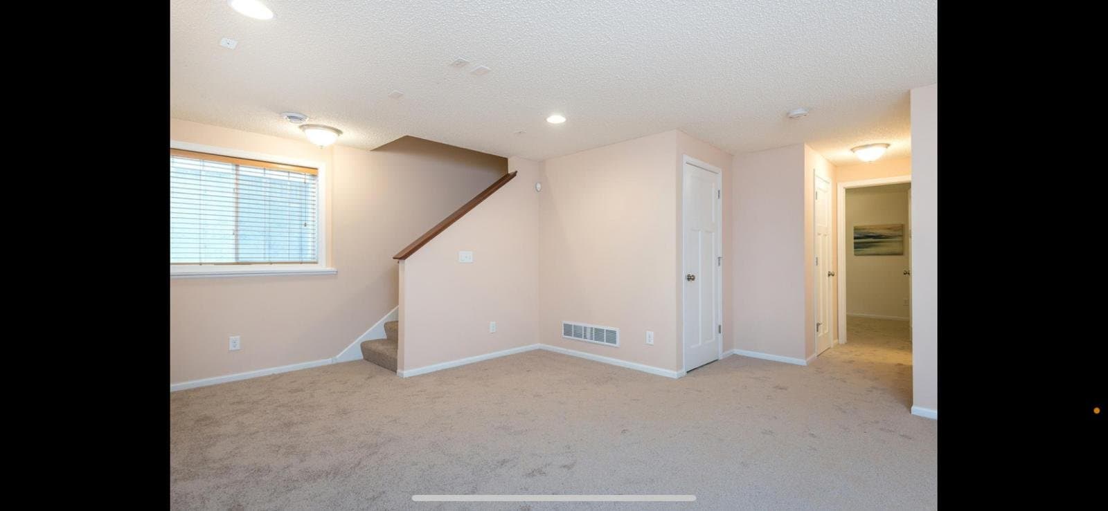 Eden Prairie House: 10009 Gentian Dr