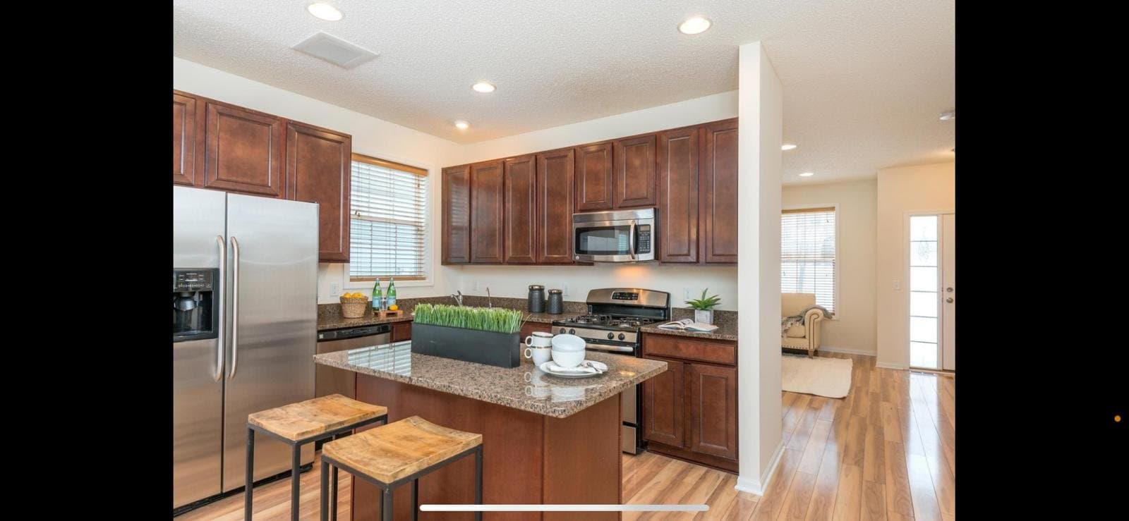 Eden Prairie House: 10009 Gentian Dr