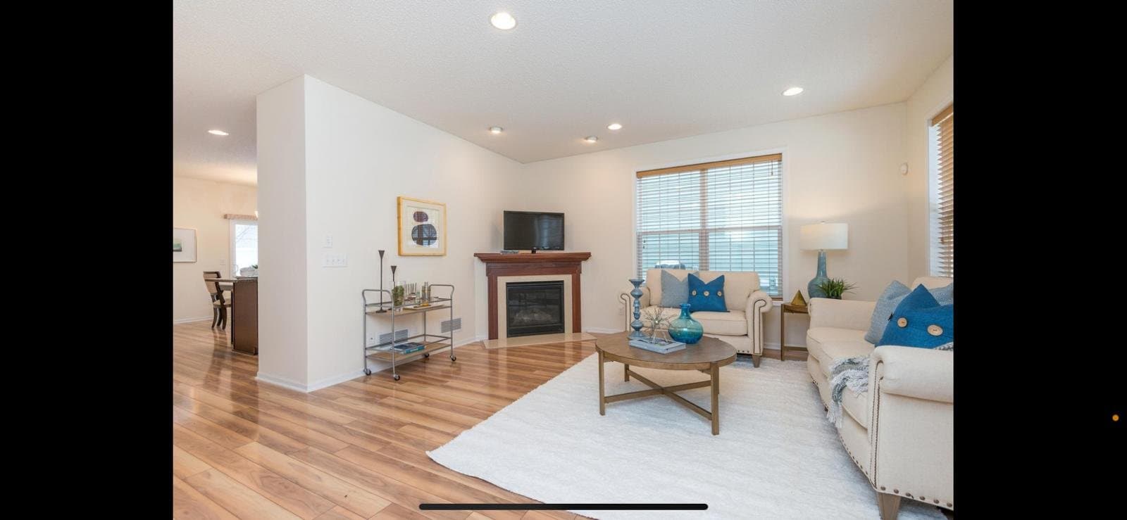Eden Prairie House: 10009 Gentian Dr