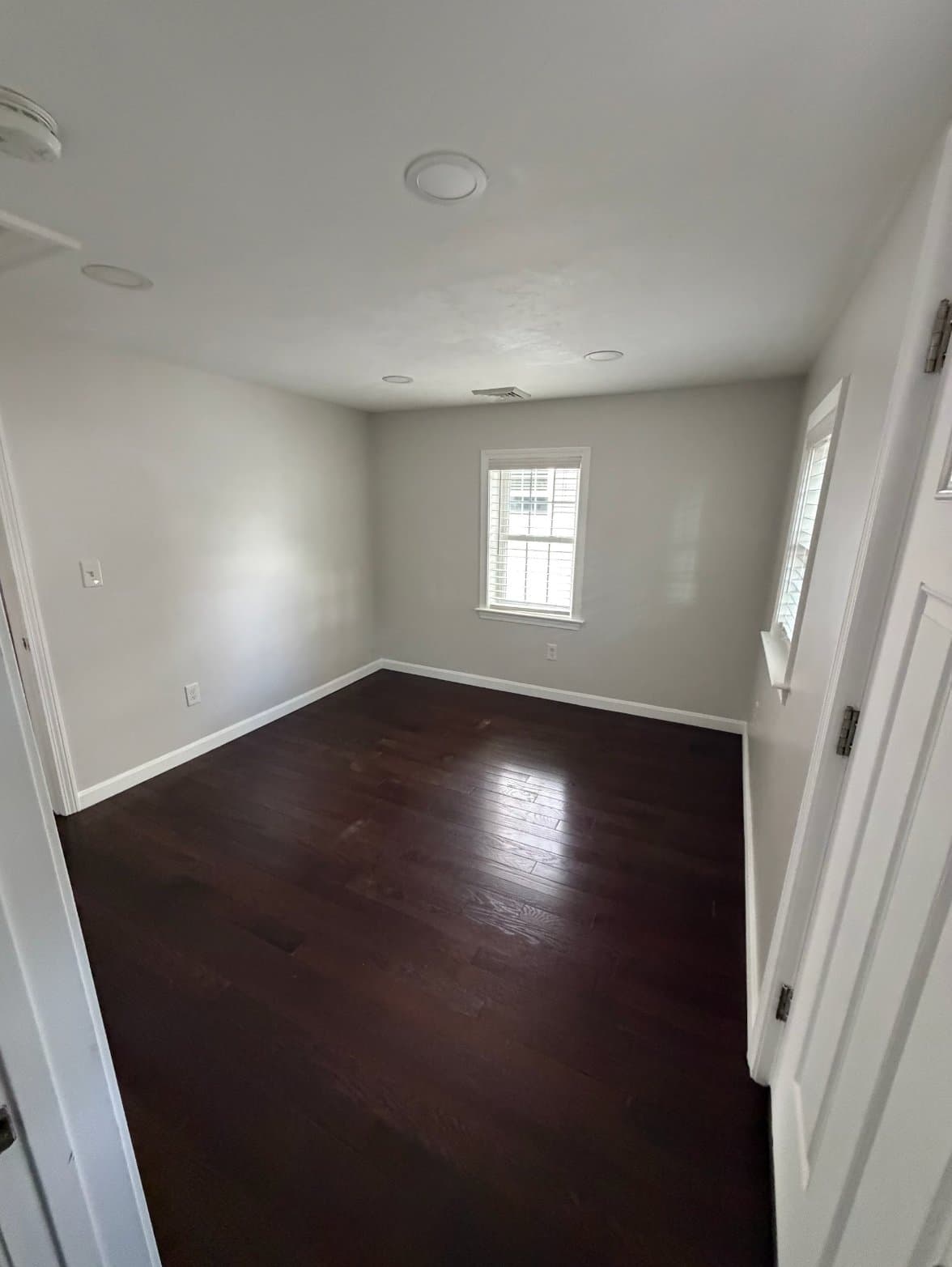 Tyngsborough House: 22 Forest Park Ave