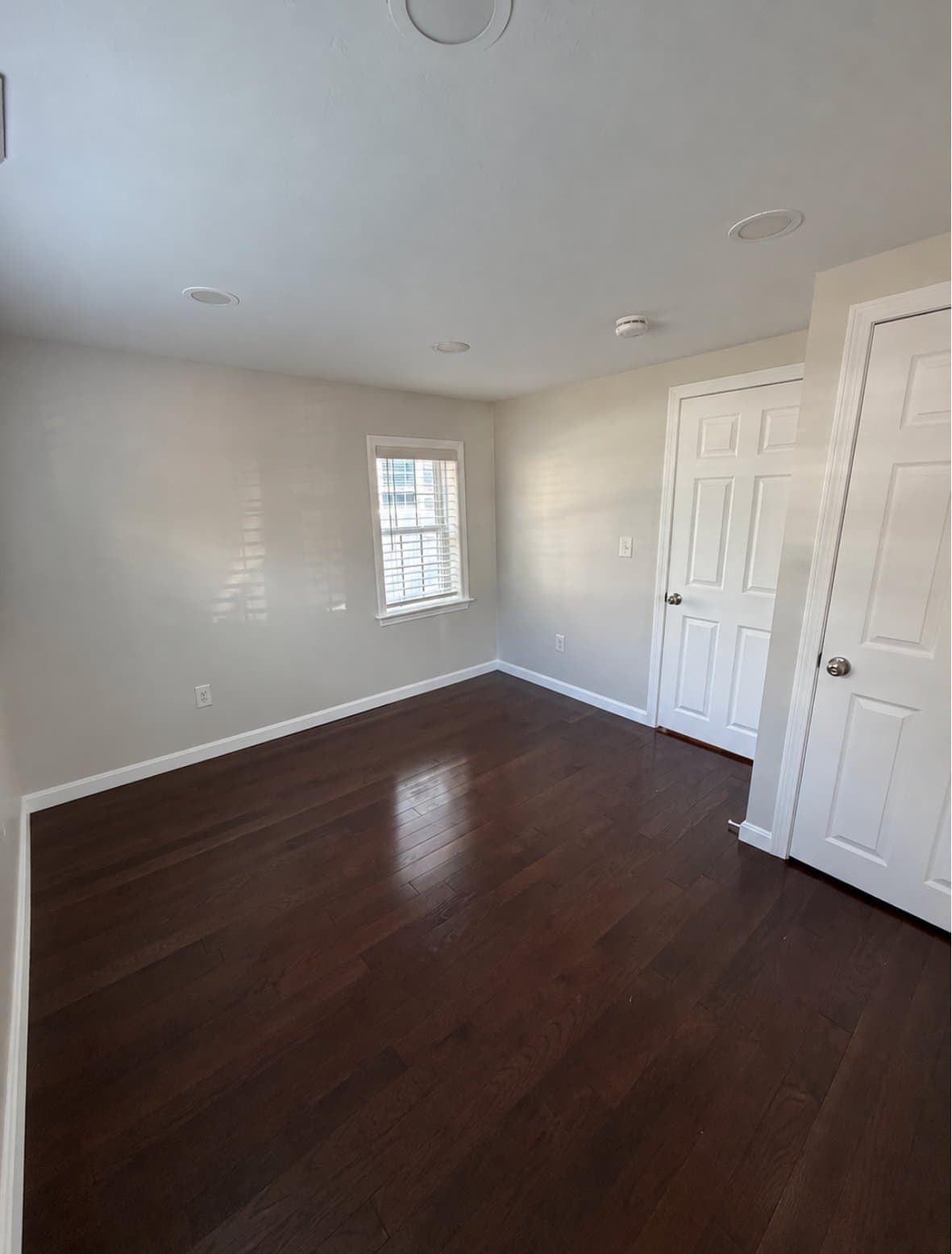 Tyngsborough House: 22 Forest Park Ave