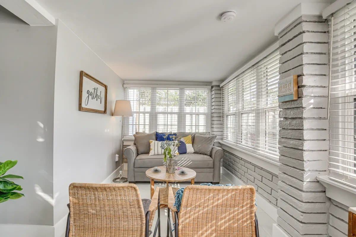 Fort Lauderdale House: 1237 SW 28th St