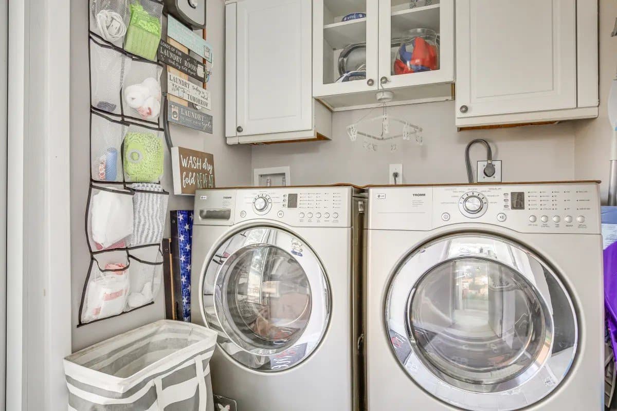 Fort Lauderdale House: 1237 SW 28th St