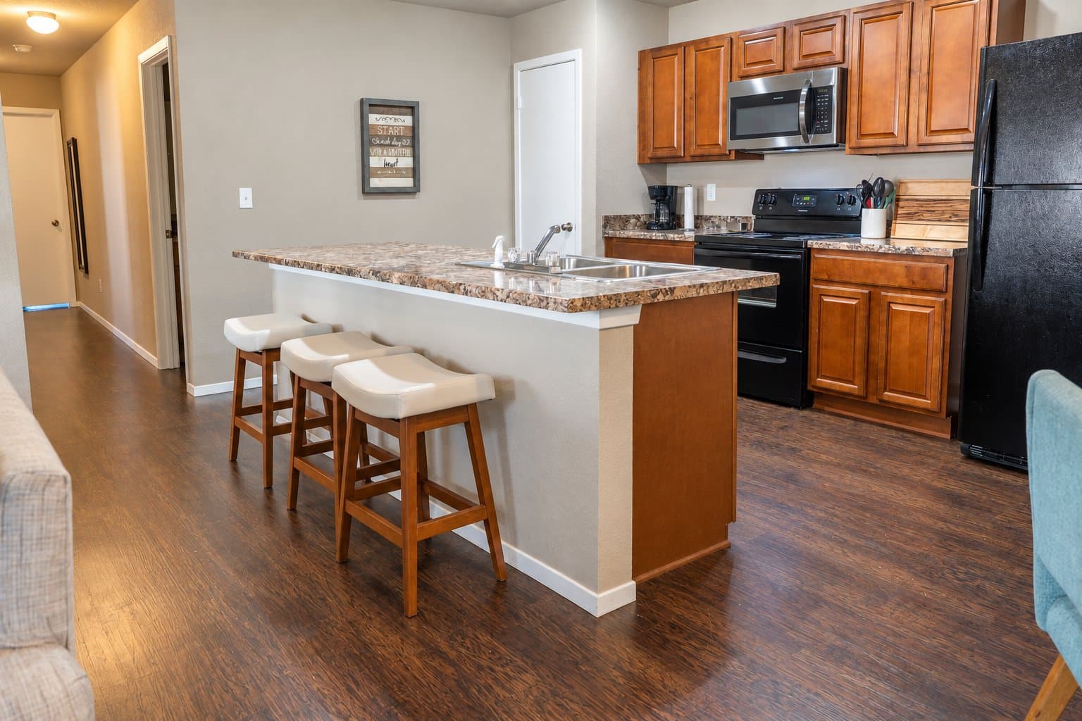 Farmington House: 246 E Anabranch Ct