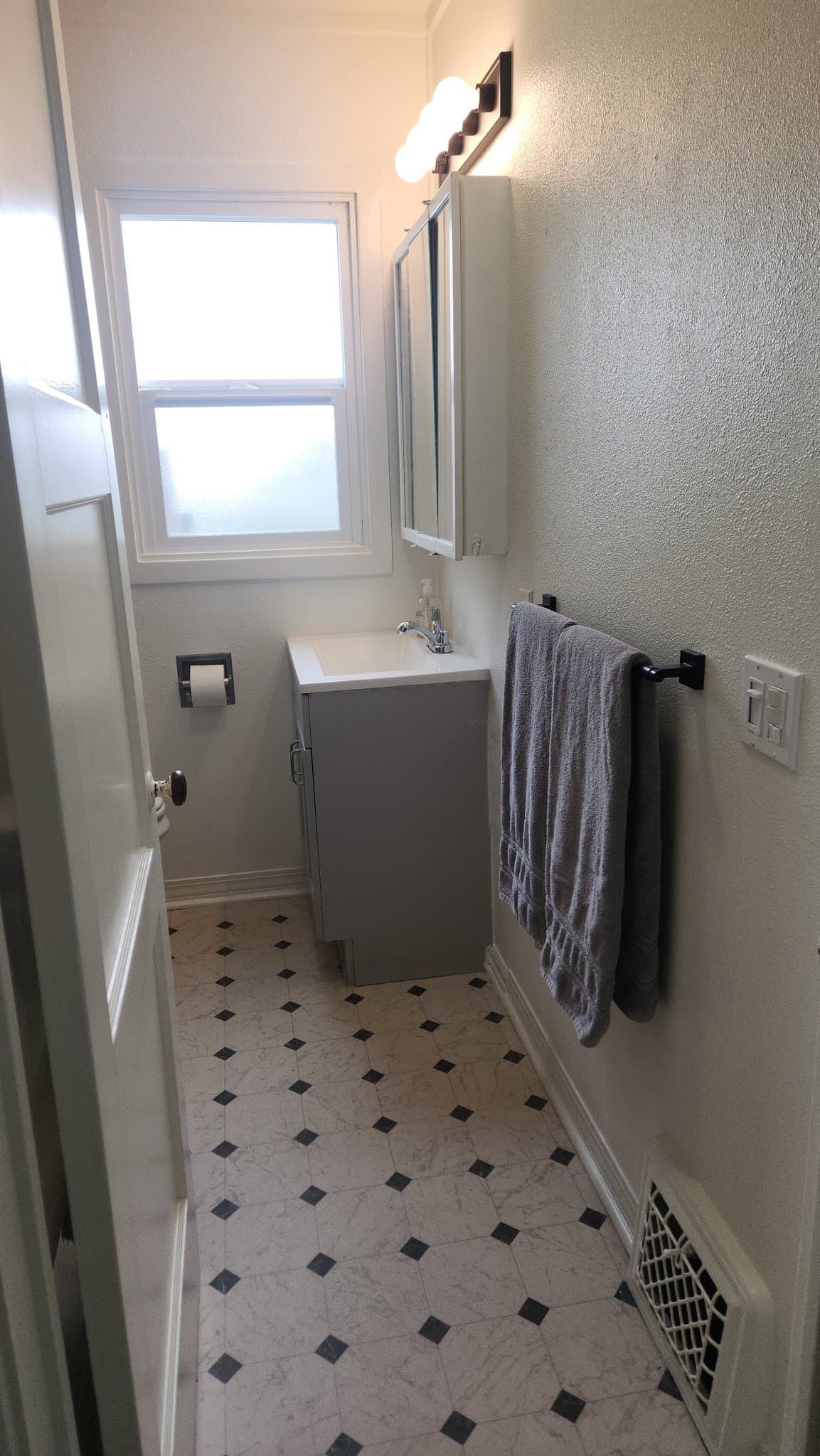 RICHLAND House: 318 Cullum Ave