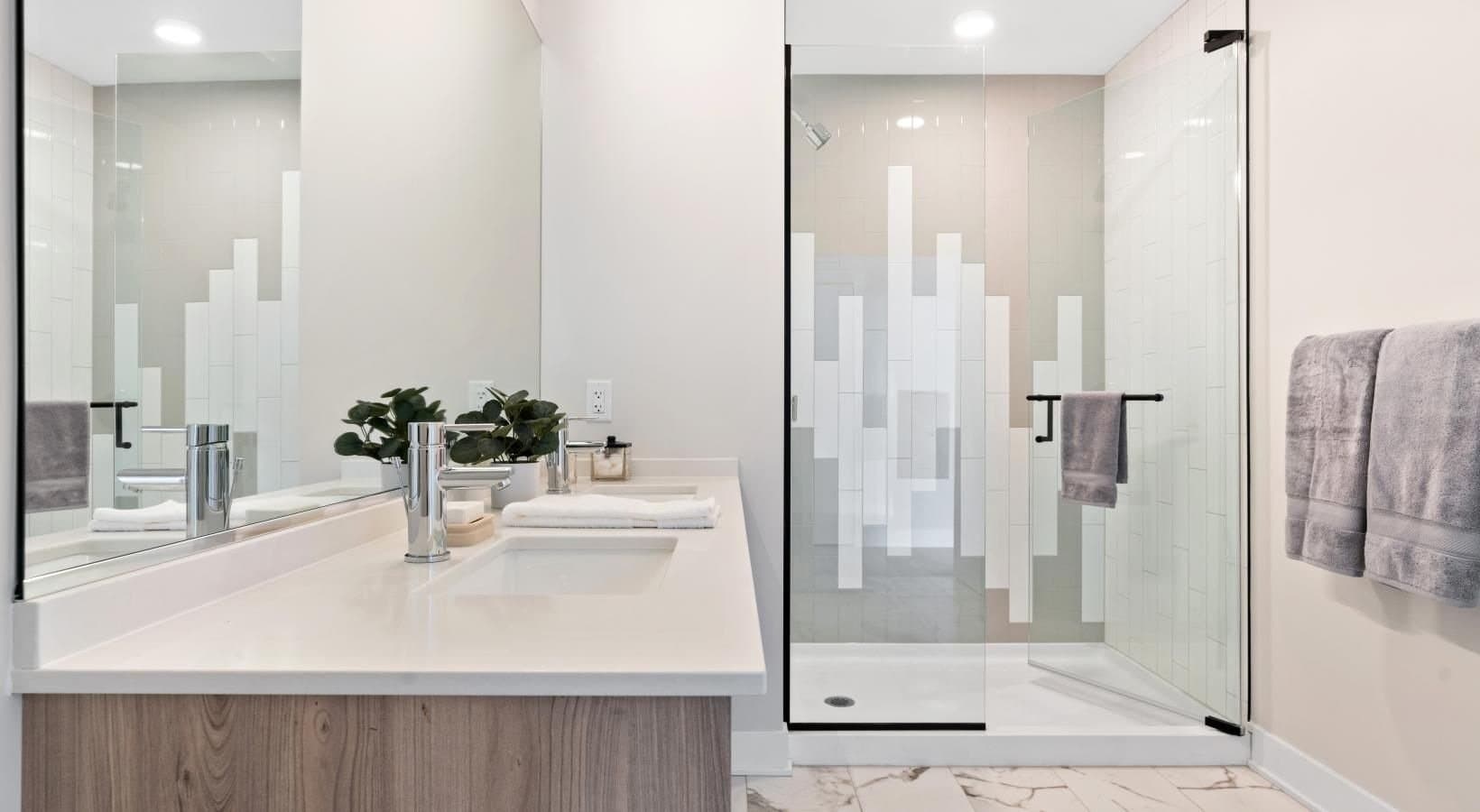 Chicago Apartment: 1147 W Van Buren St