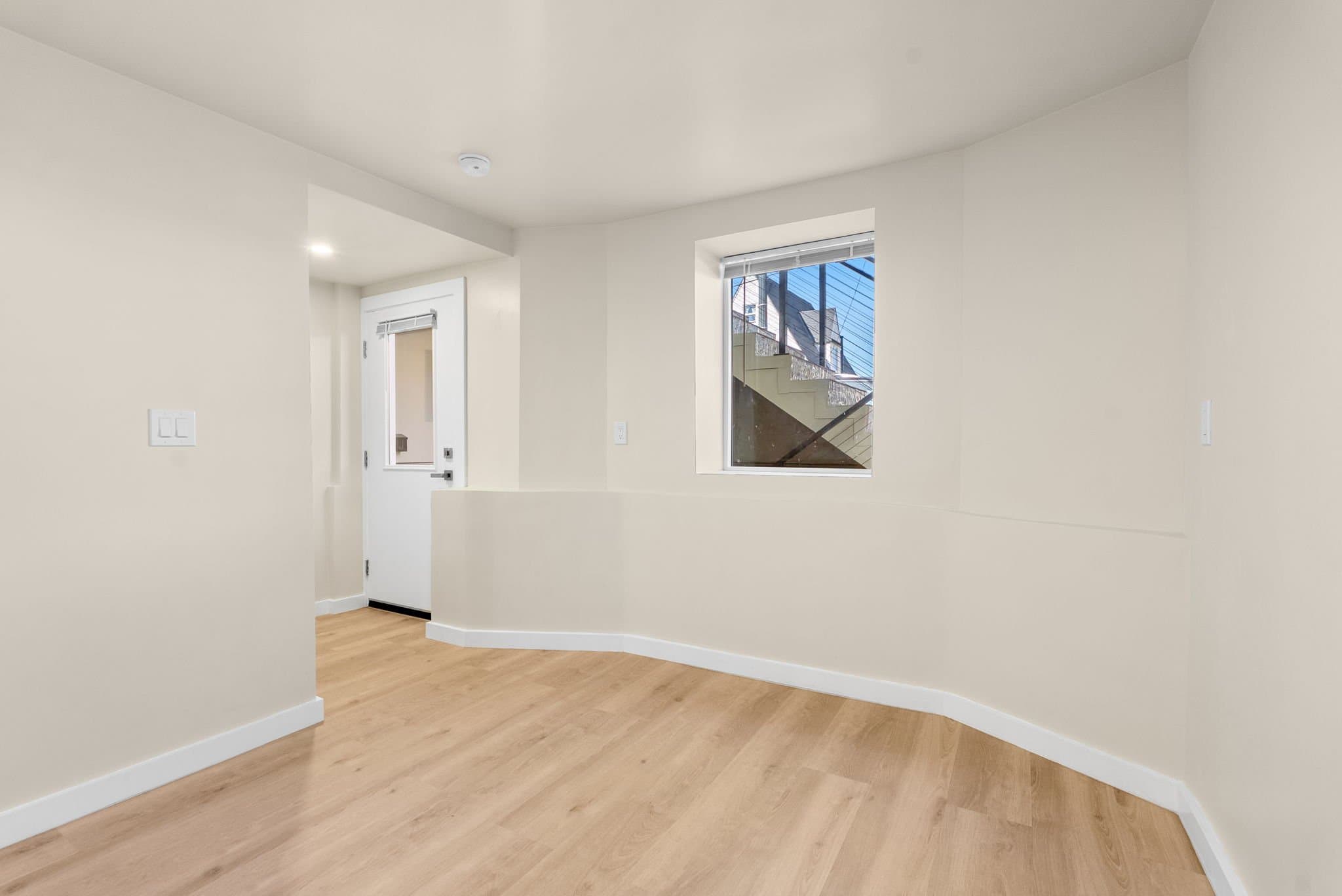 Berkeley Apartment: 1516 Alcatraz Ave