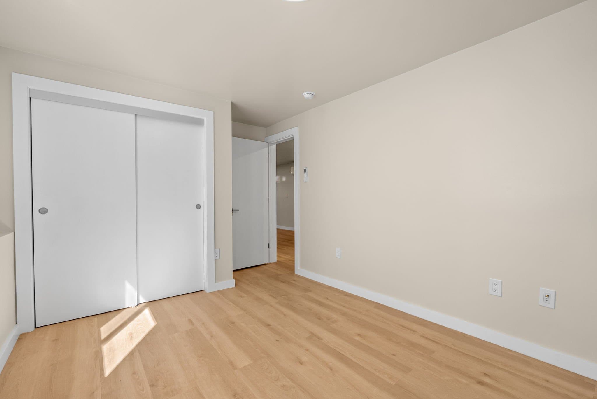 Berkeley Apartment: 1516 Alcatraz Ave