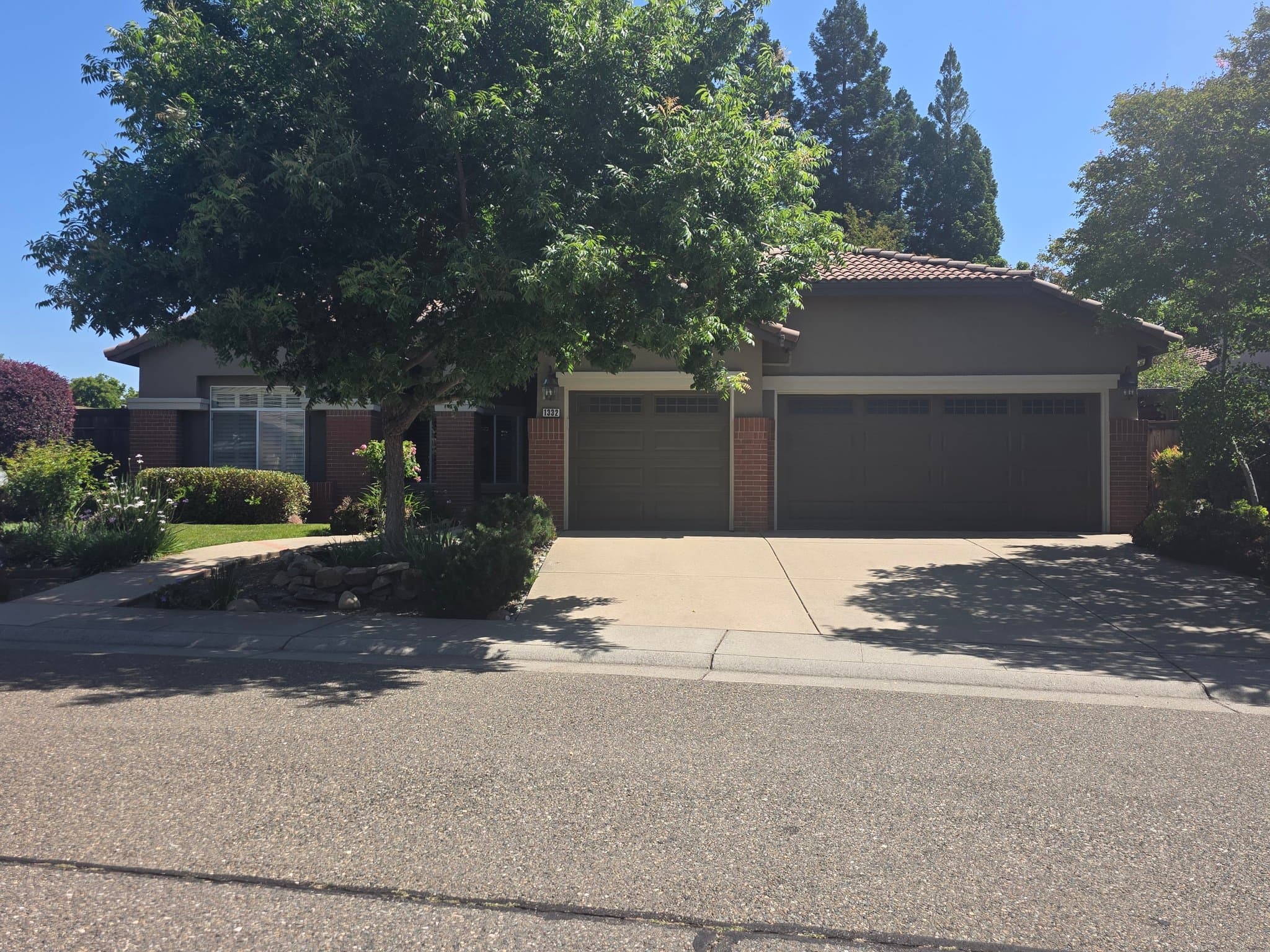 Folsom House: 1332 Parsons Ct