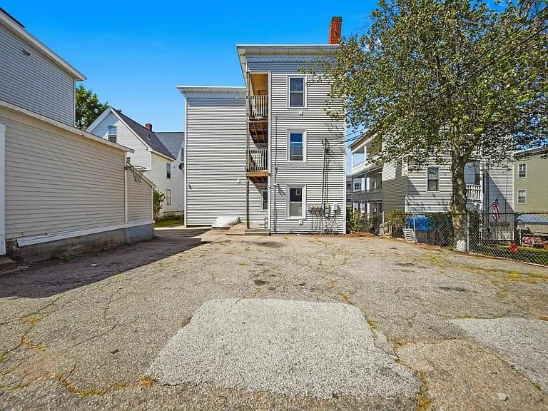 Manchester Multiplex: 551 Montgomery St