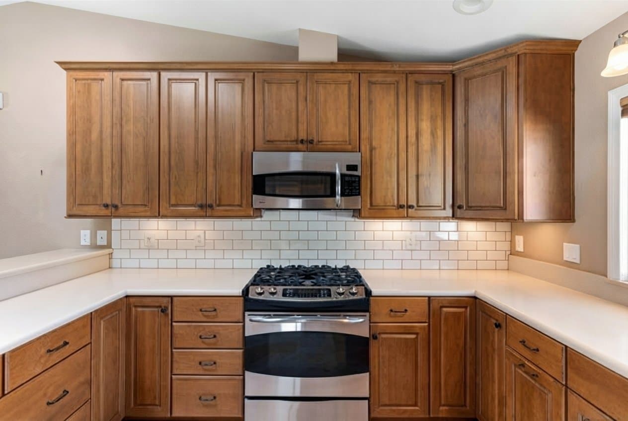 Fallbrook House: 1044 Valentine Ln