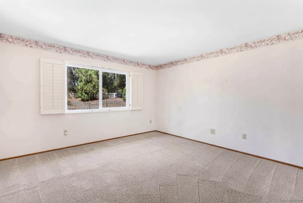 Fallbrook House: 1044 Valentine Ln