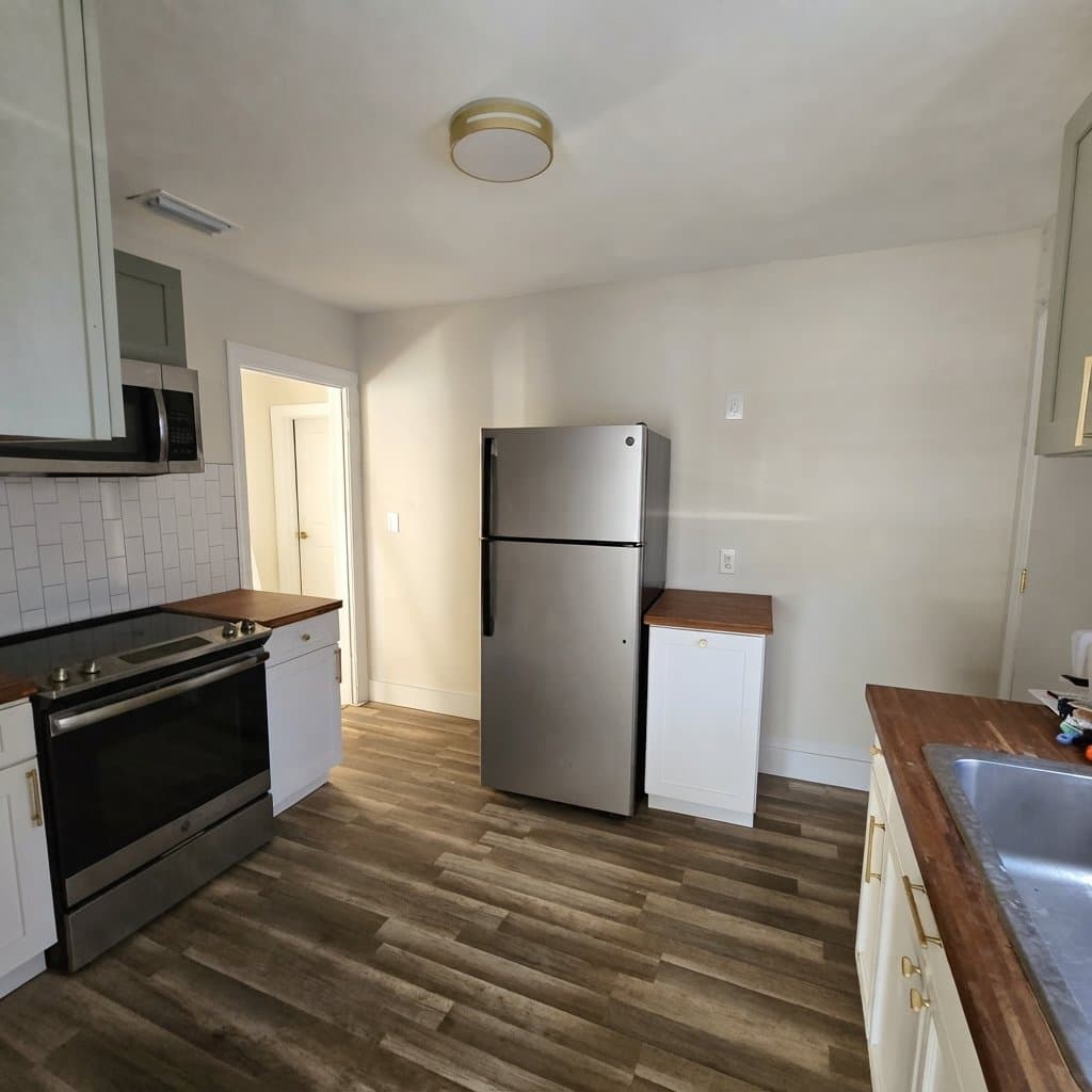 Tampa House: 3404 N Avon Ave