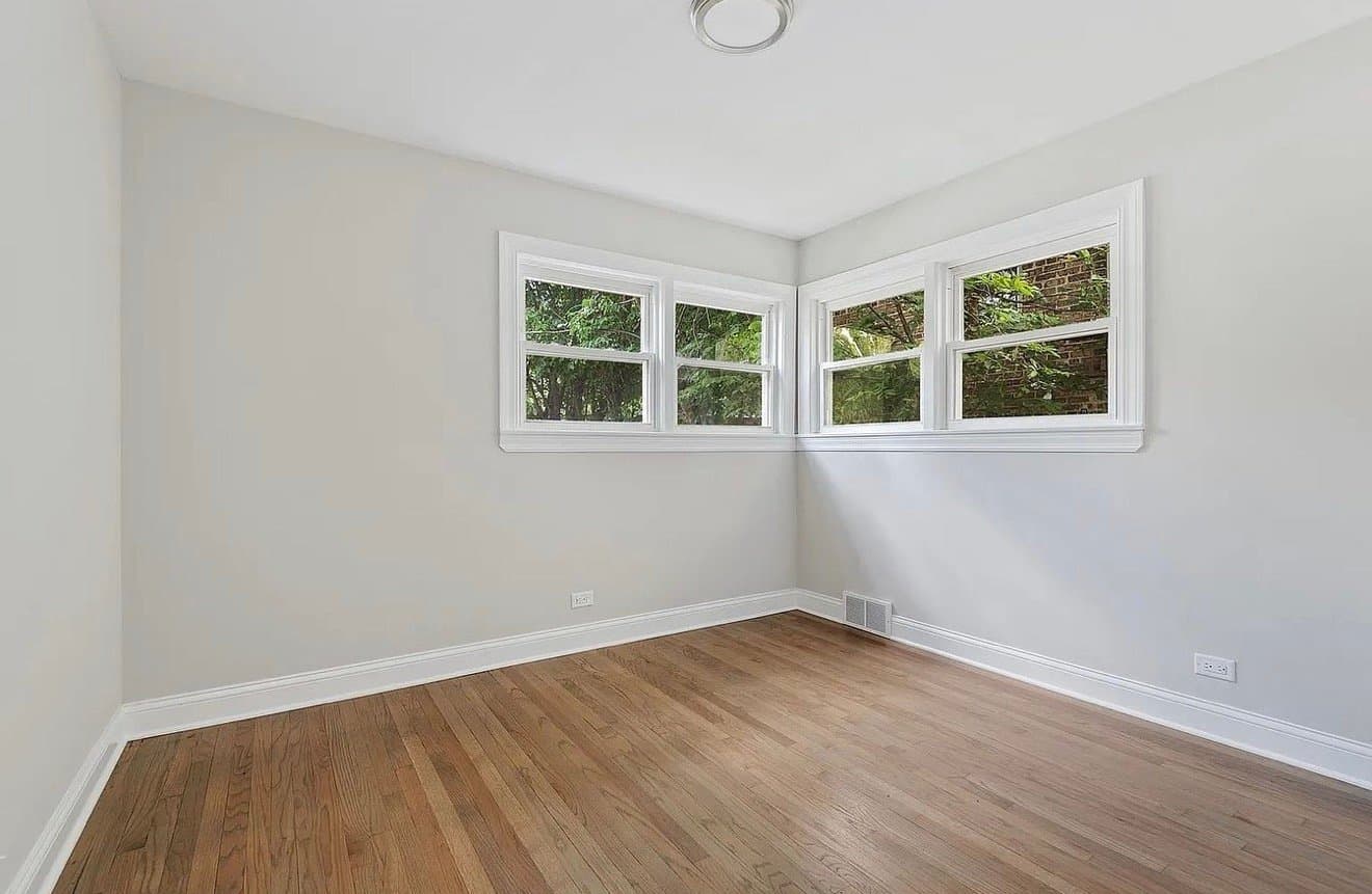 Evanston Condo: 1619 Monroe St
