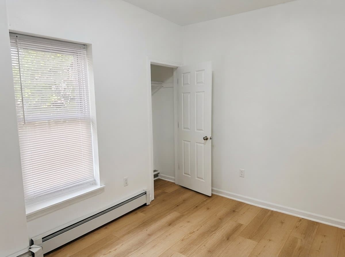 Hartford Apartment: 15 Townley St