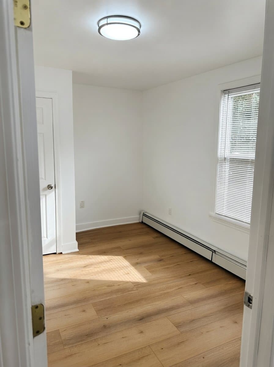 Hartford Apartment: 15 Townley St