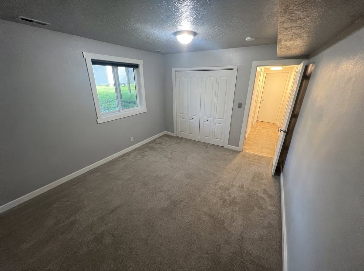 Anchorage House: 7211 Biglerville Cir