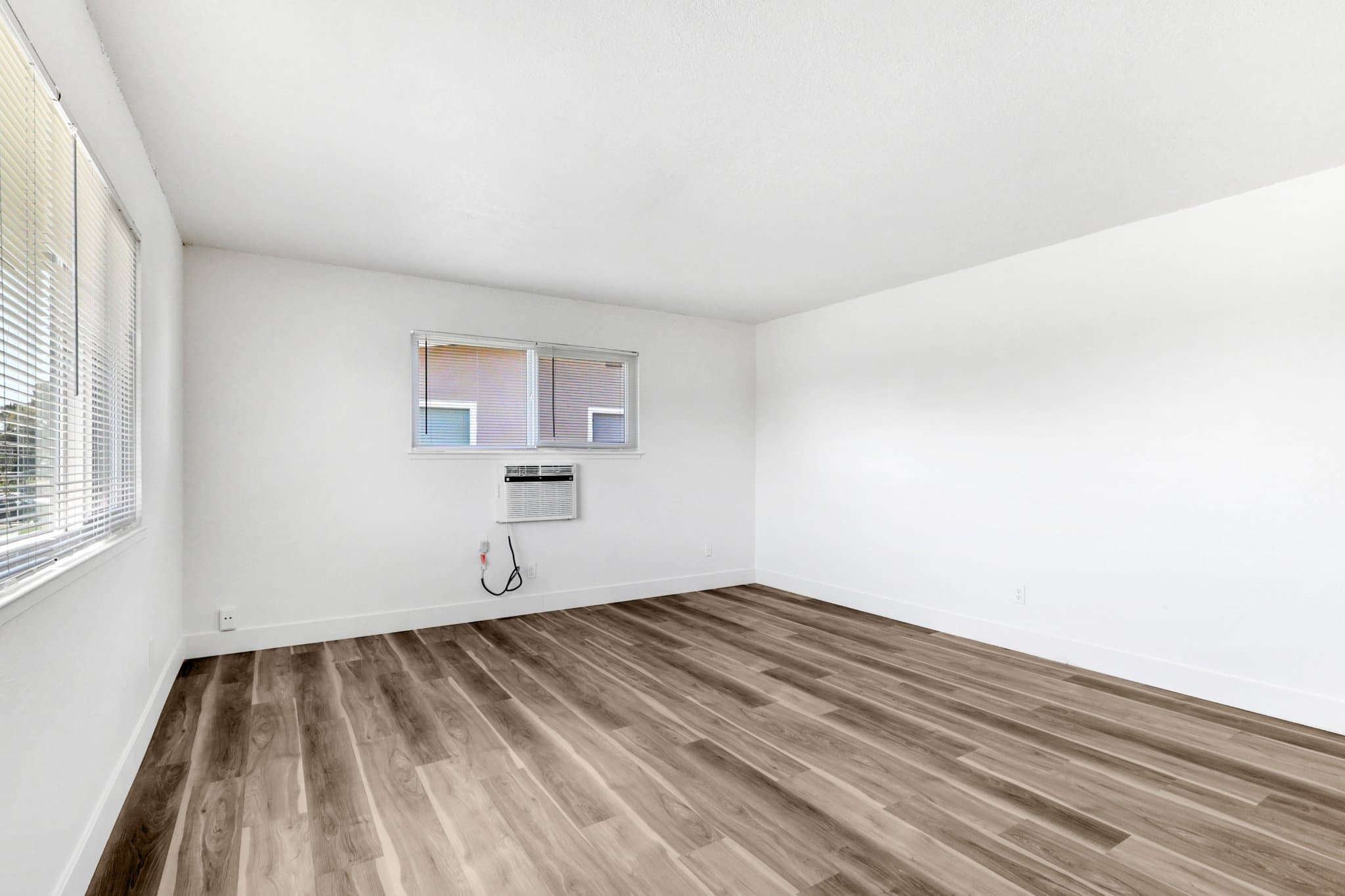 Sacramento Multiplex: 3359 Lerwick Rd