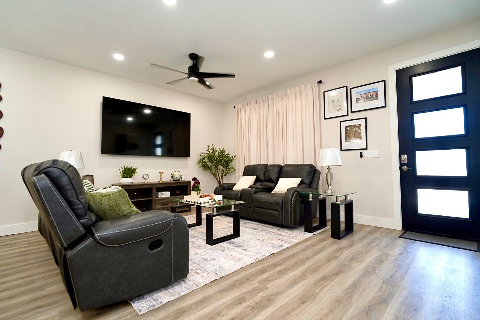 Bartow Apartment: 550 Battle Ave