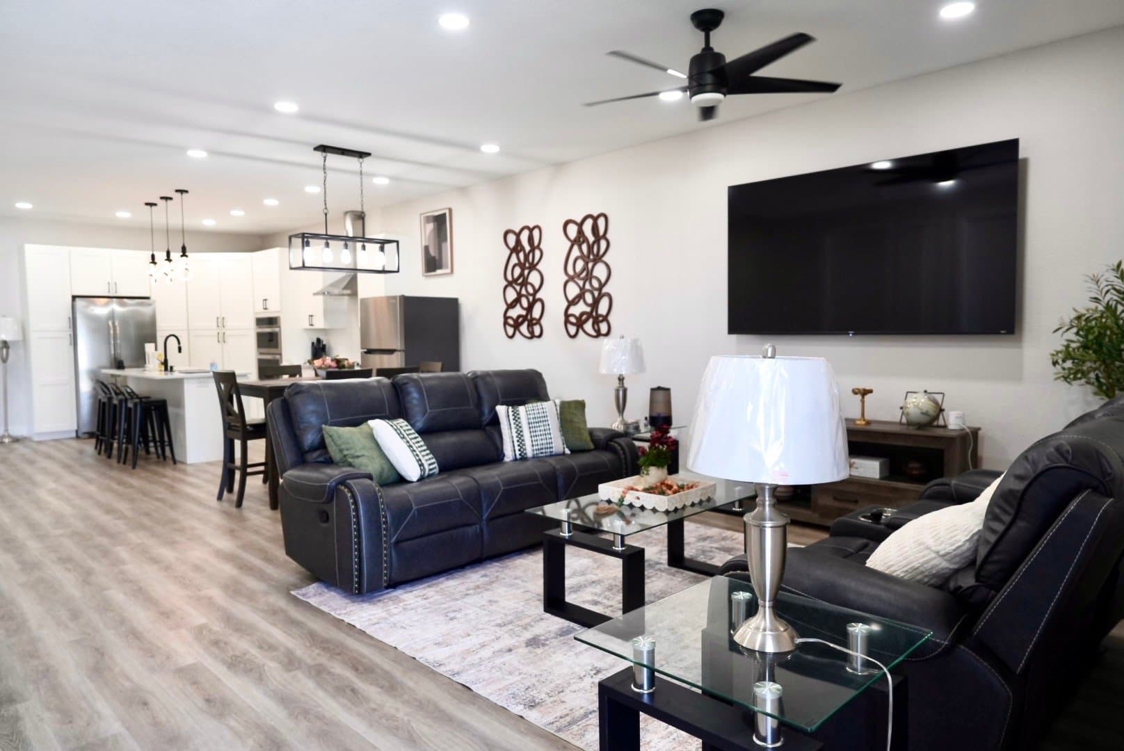 Bartow Apartment: 550 Battle Ave