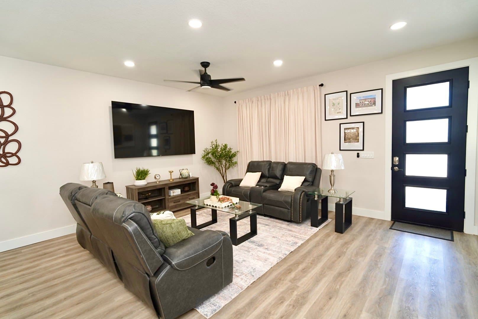 Bartow Apartment: 550 Battle Ave