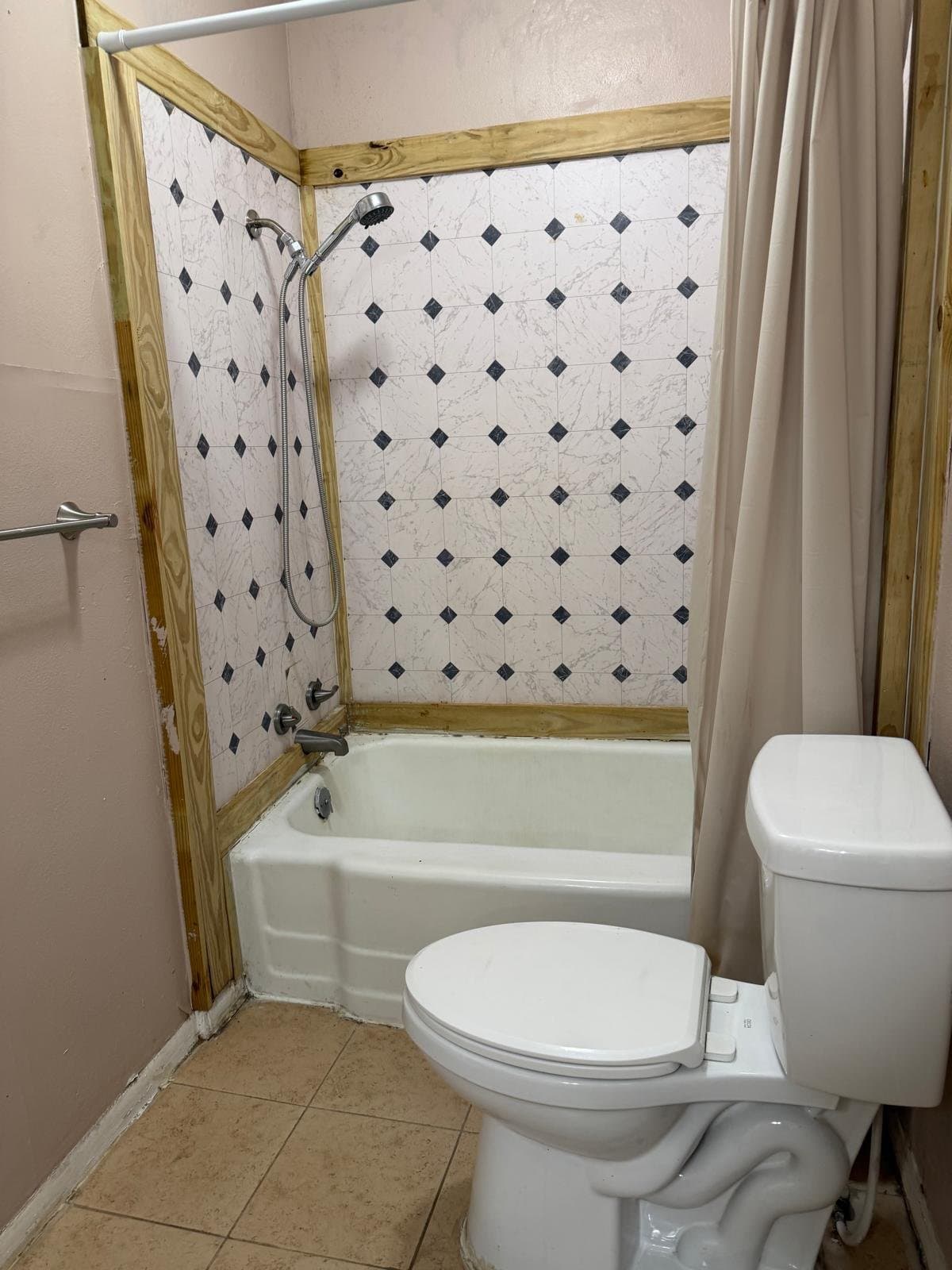 Cleveland House: 705 S Roosevelt Ave