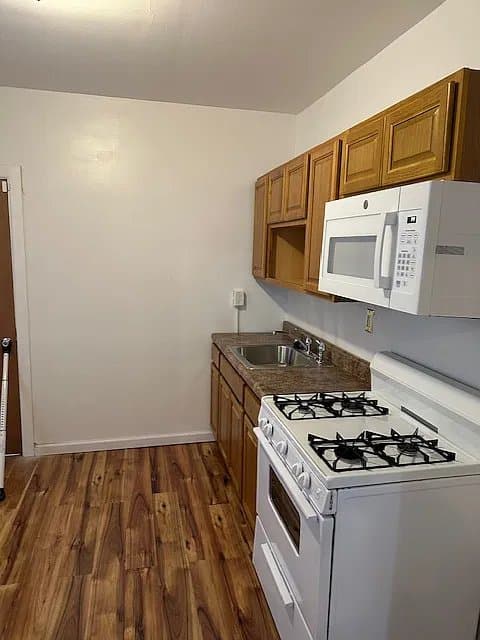 Philadelphia House: 1620 French St