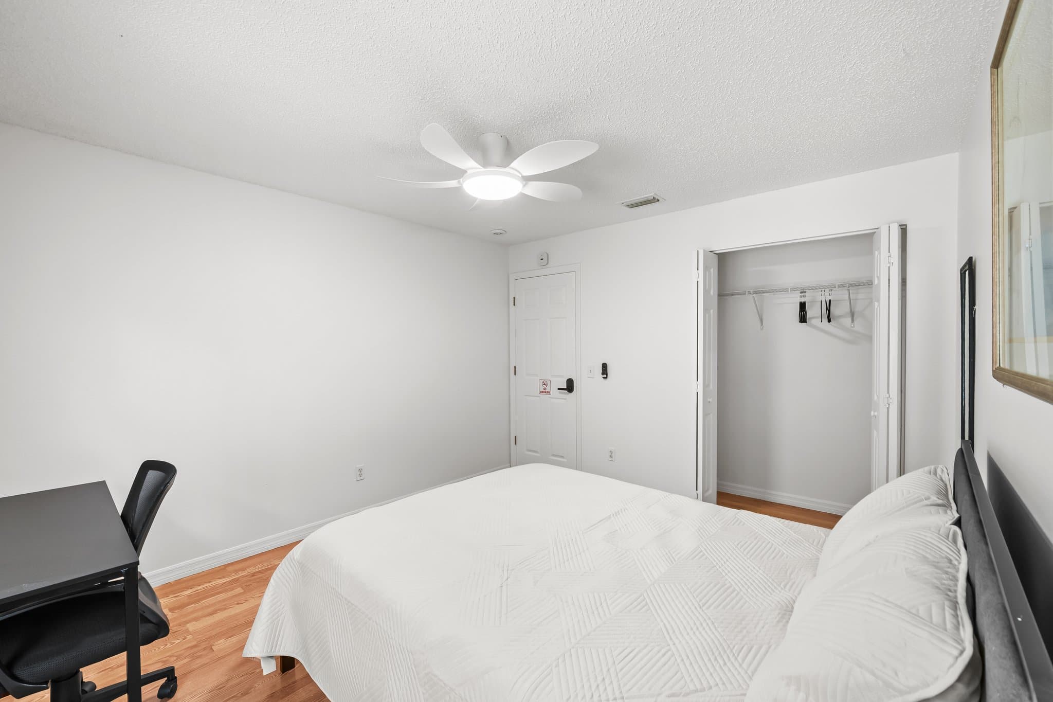 Palm Coast Single Room: 7 Biddle Pl
