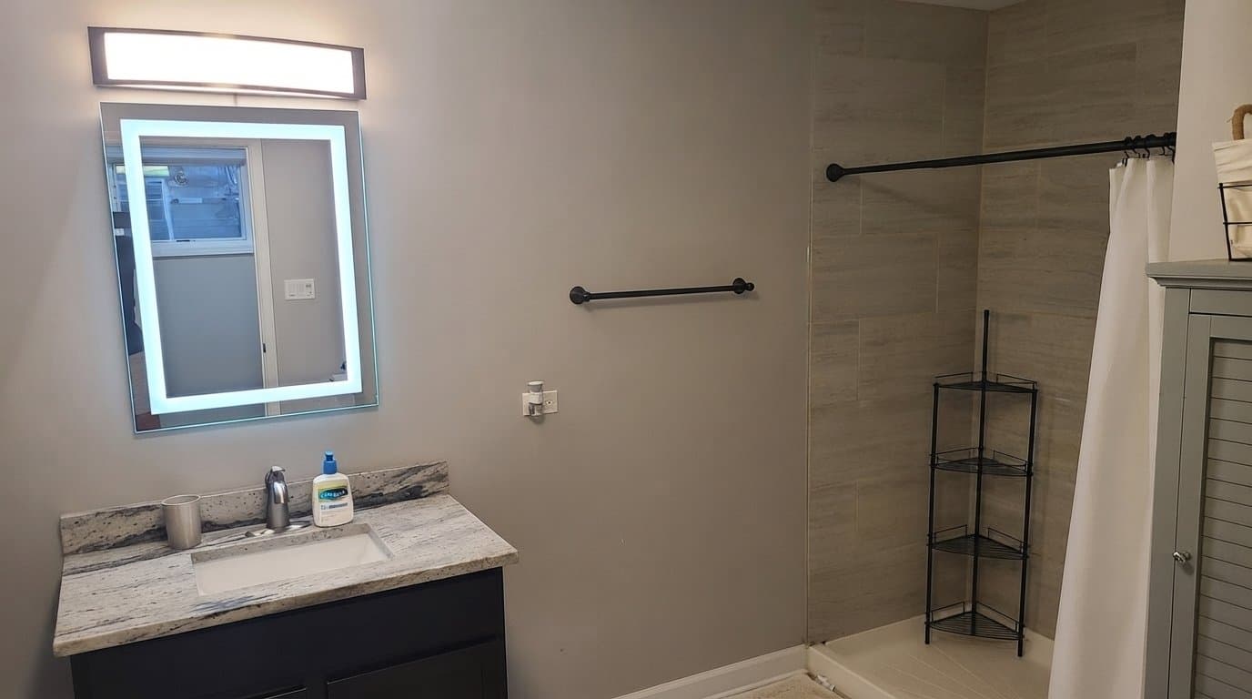 Tinley Park Apartment: 17424 Oak Park Ave