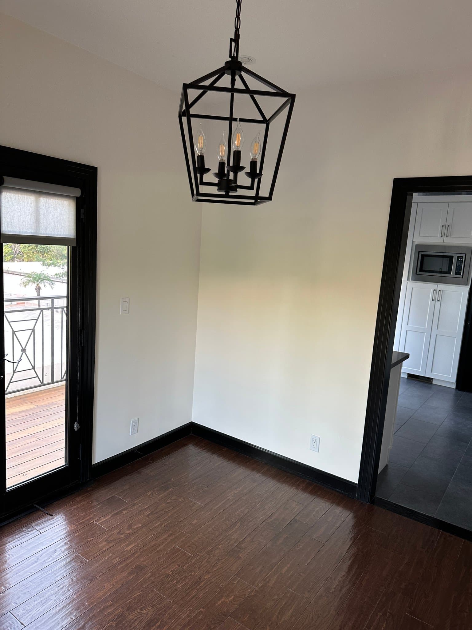 Los Angeles Townhome: 1307 S Beverly Glen Blvd