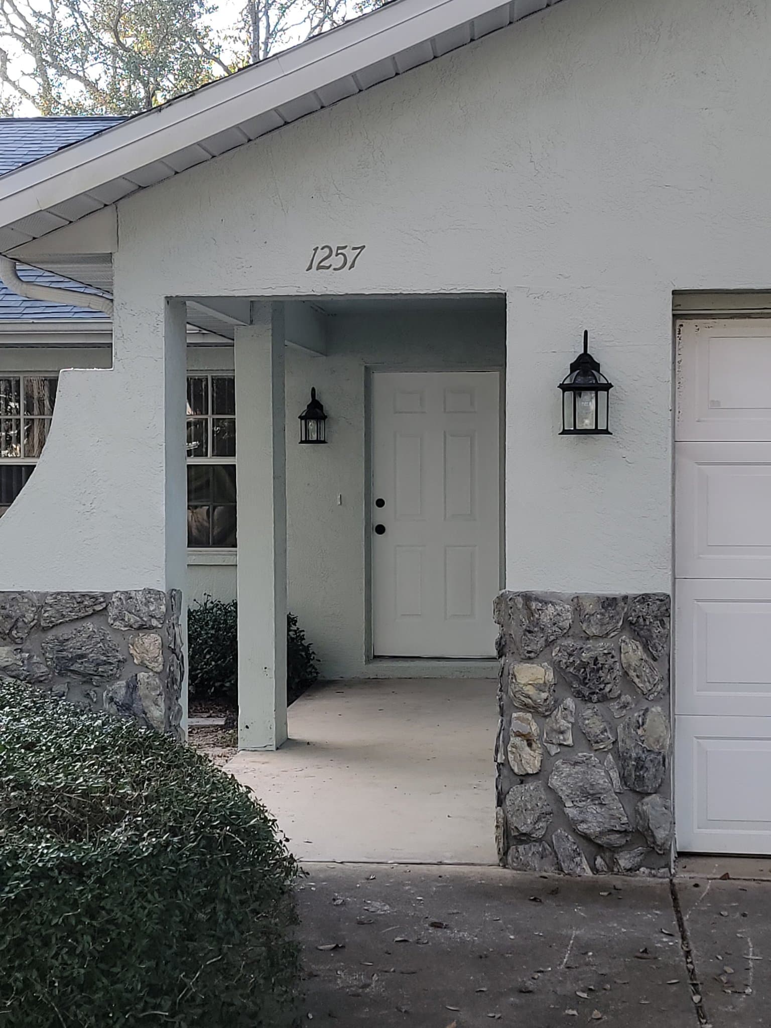 Spring Hill House: 1257a Malone Ave