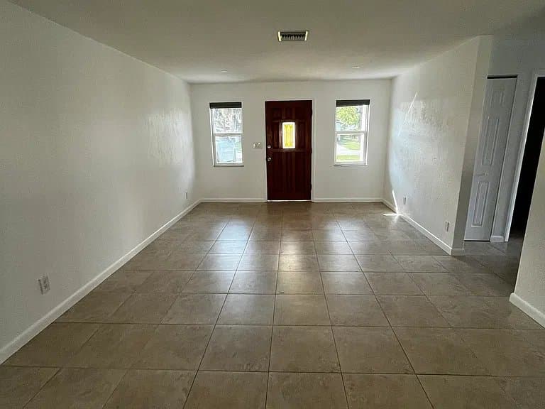 Port Orange House: 1026 3rd St