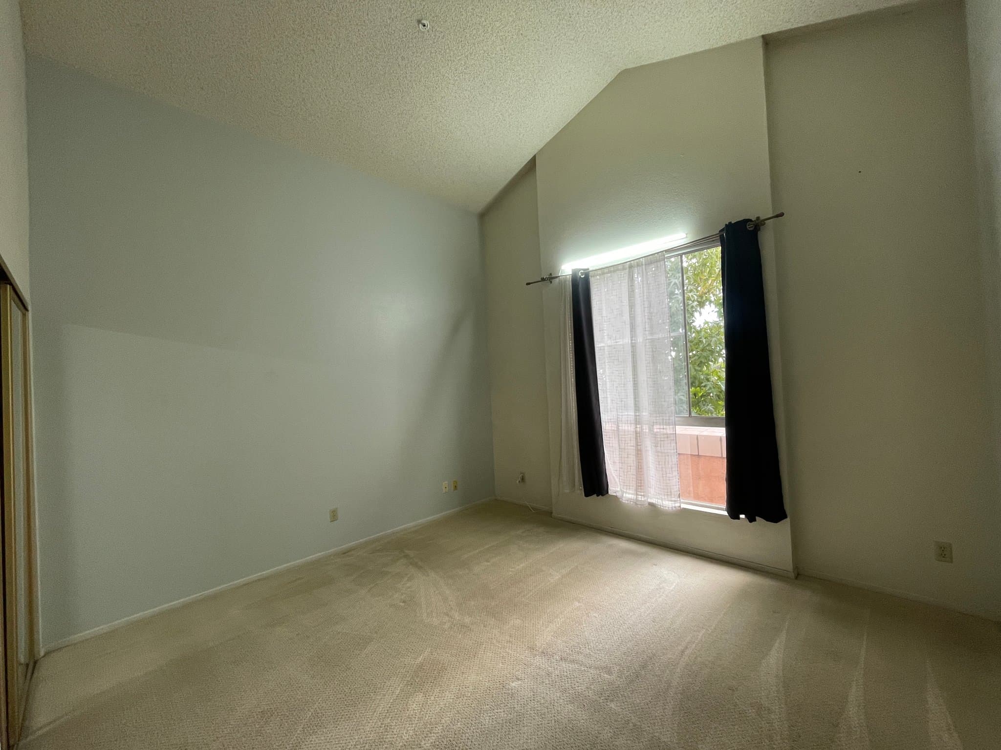 Torrance Single Room: 16700 Yukon Ave
