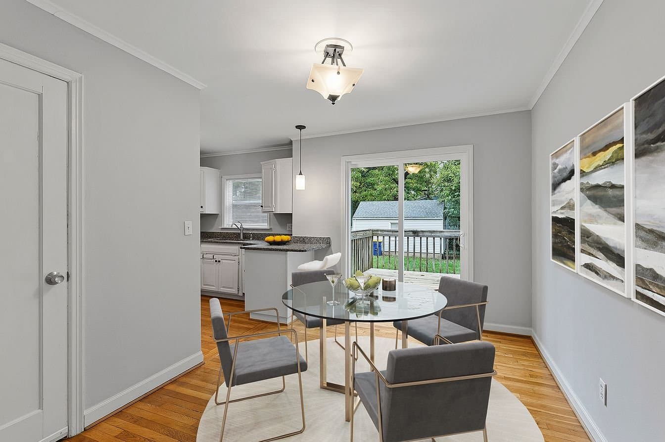 Mission House: 5301 Russell St