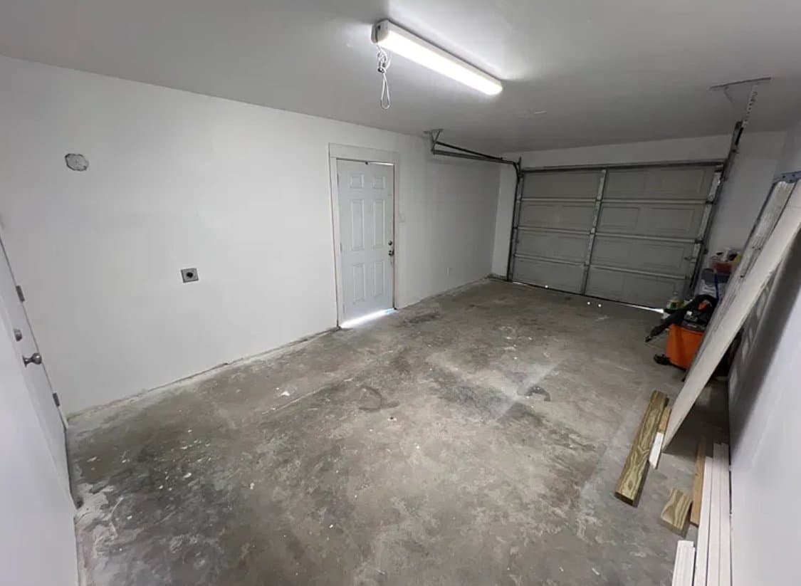 Metairie House: 854 Orion Ave