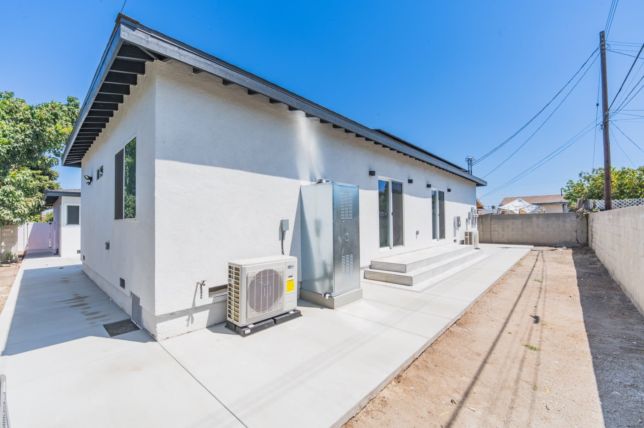 Garden Grove House: 12536 Twinleaf Ln