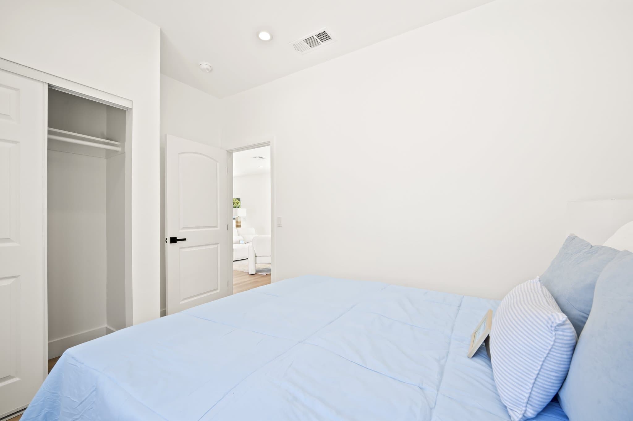 Garden Grove House: 12536 Twinleaf Ln