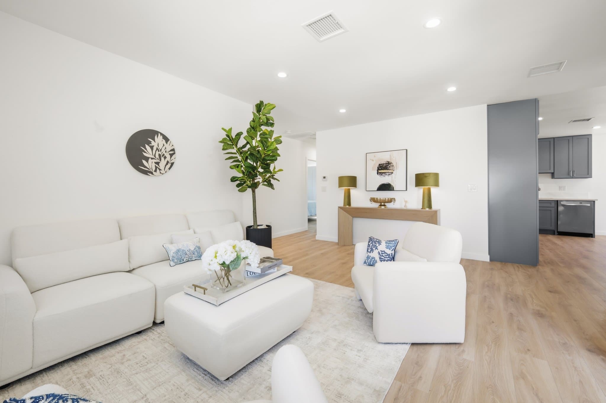 Garden Grove House: 12532 Twinleaf Ln