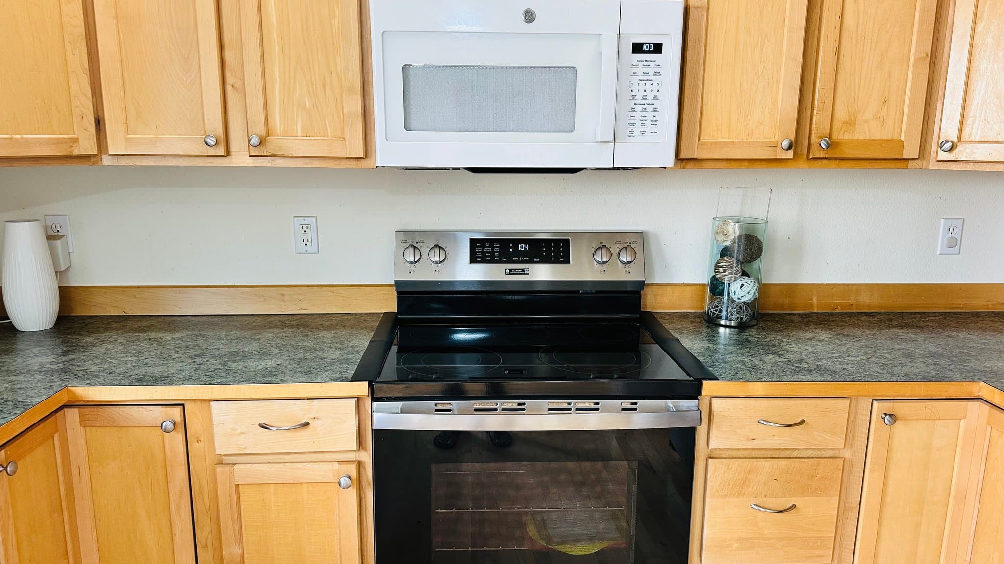 Mill Creek House: 3321 135th Pl SE