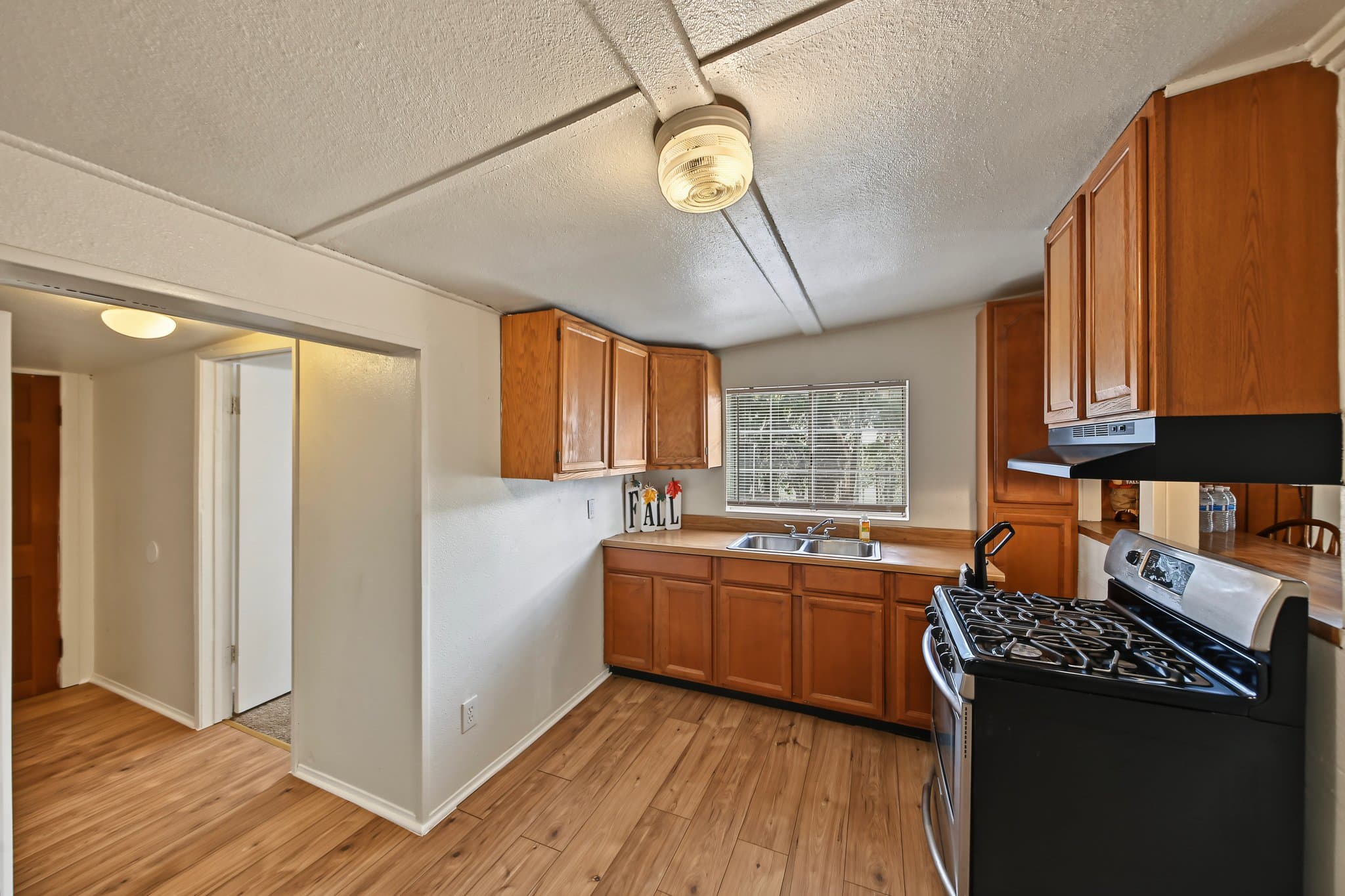 Yucaipa House: 12187 Bryant St