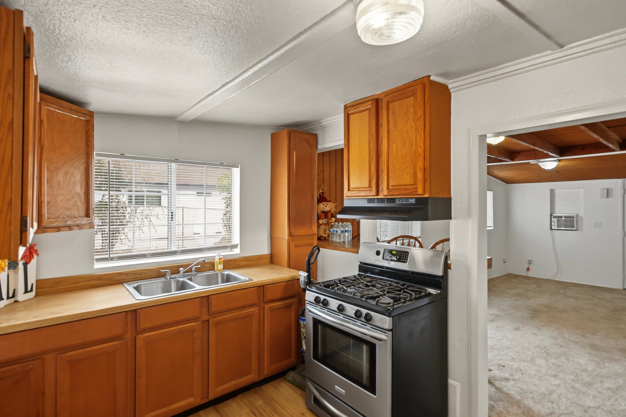 Yucaipa House: 12187 Bryant St
